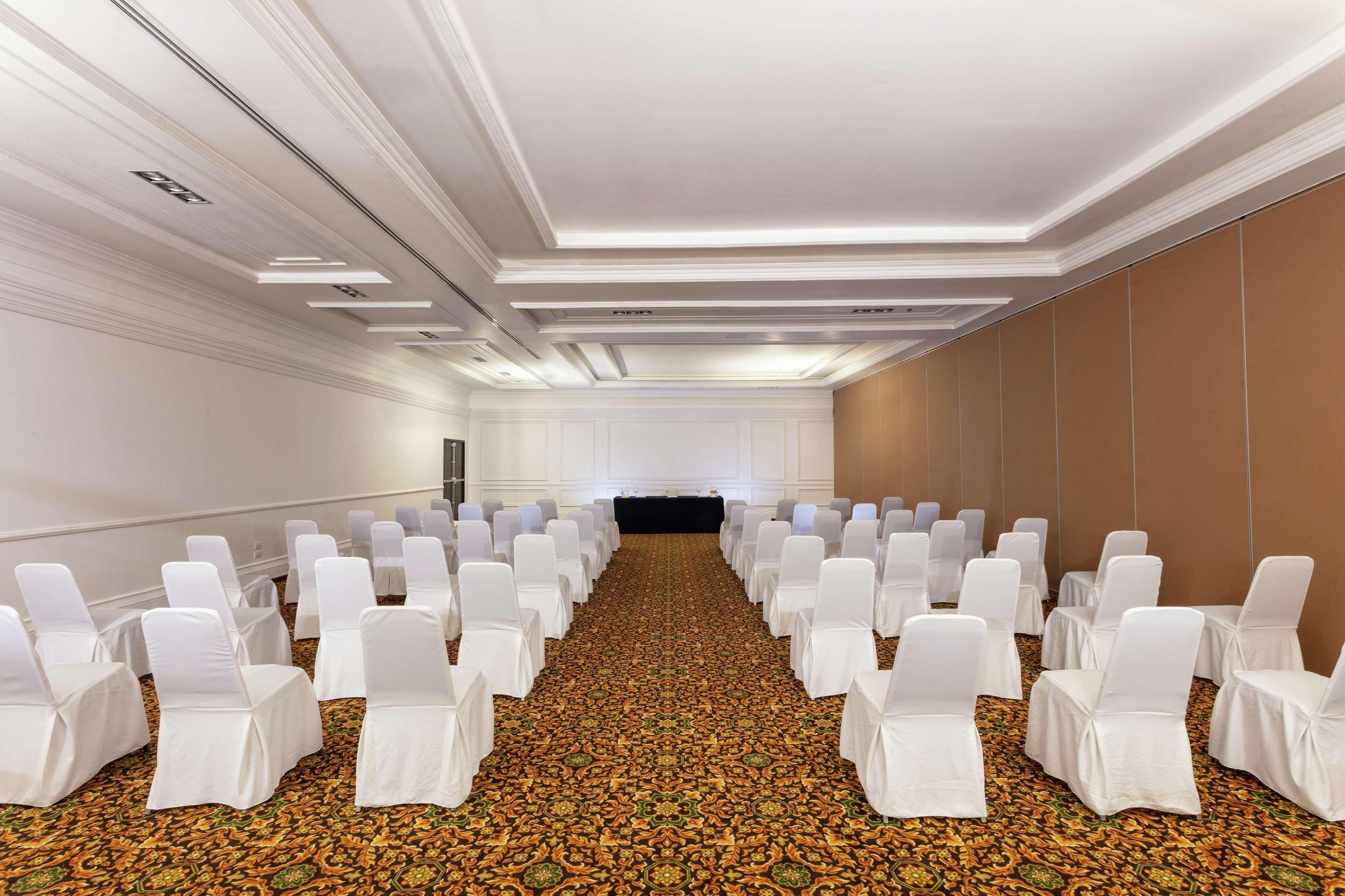 Готель Doubletree By Hilton Толука Екстер'єр фото