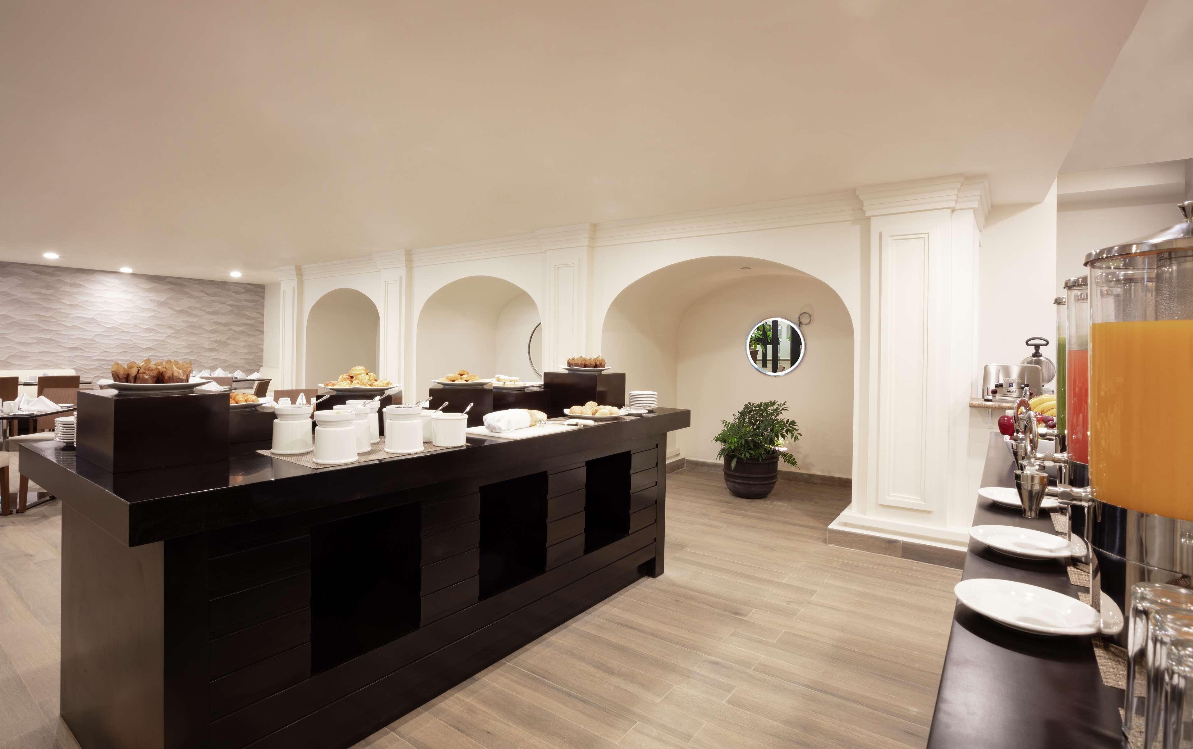 Готель Doubletree By Hilton Толука Екстер'єр фото