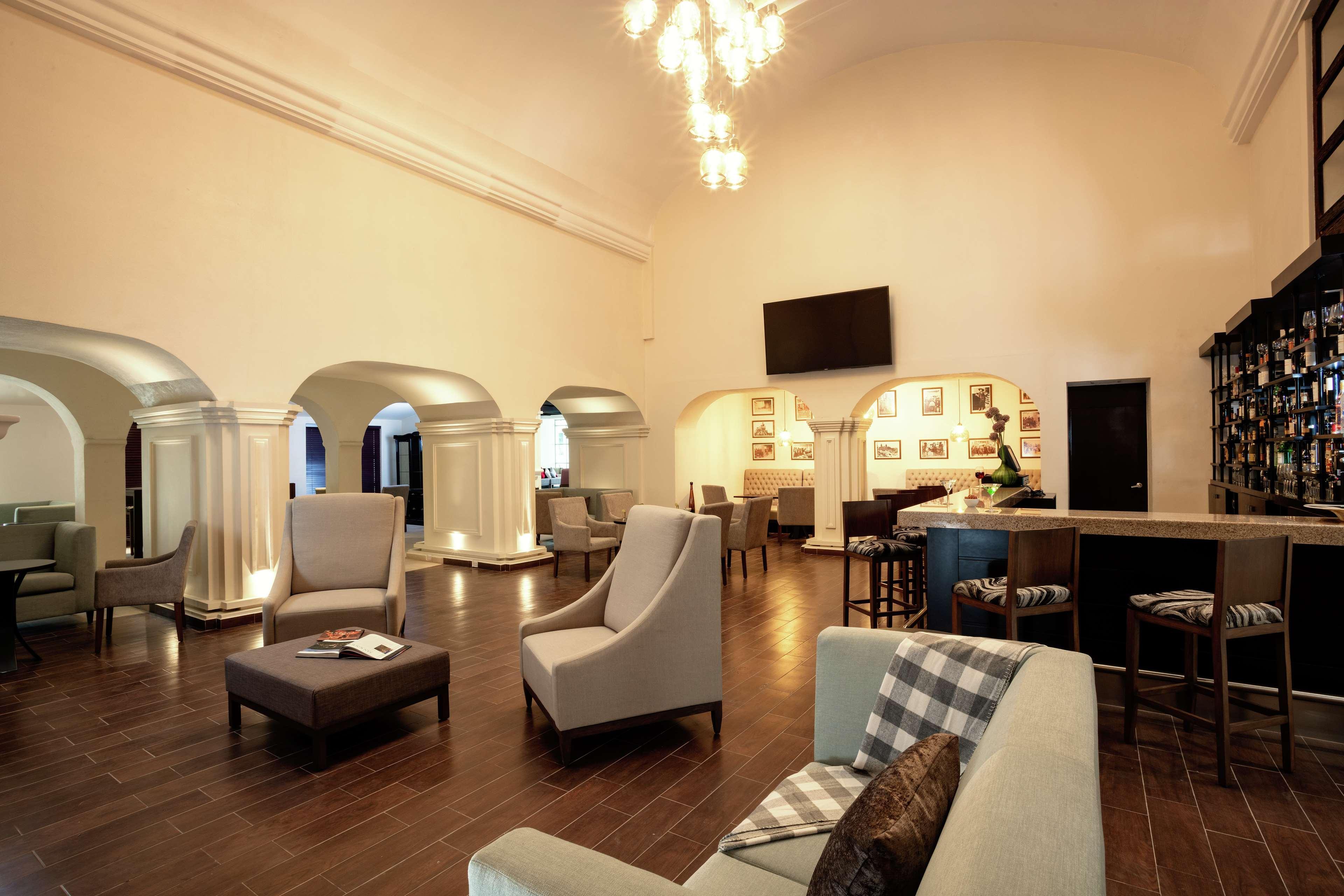 Готель Doubletree By Hilton Толука Екстер'єр фото