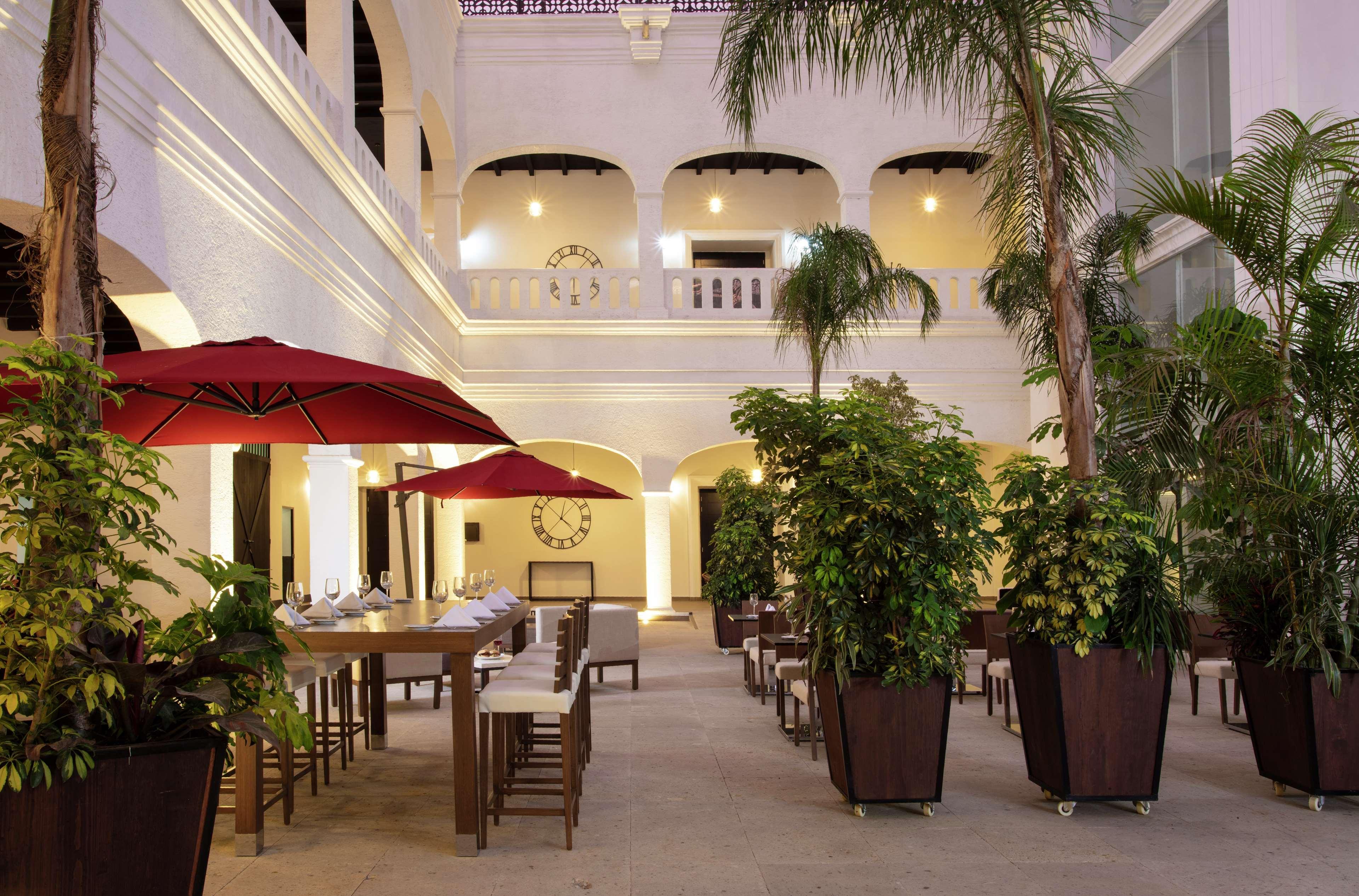 Готель Doubletree By Hilton Толука Екстер'єр фото
