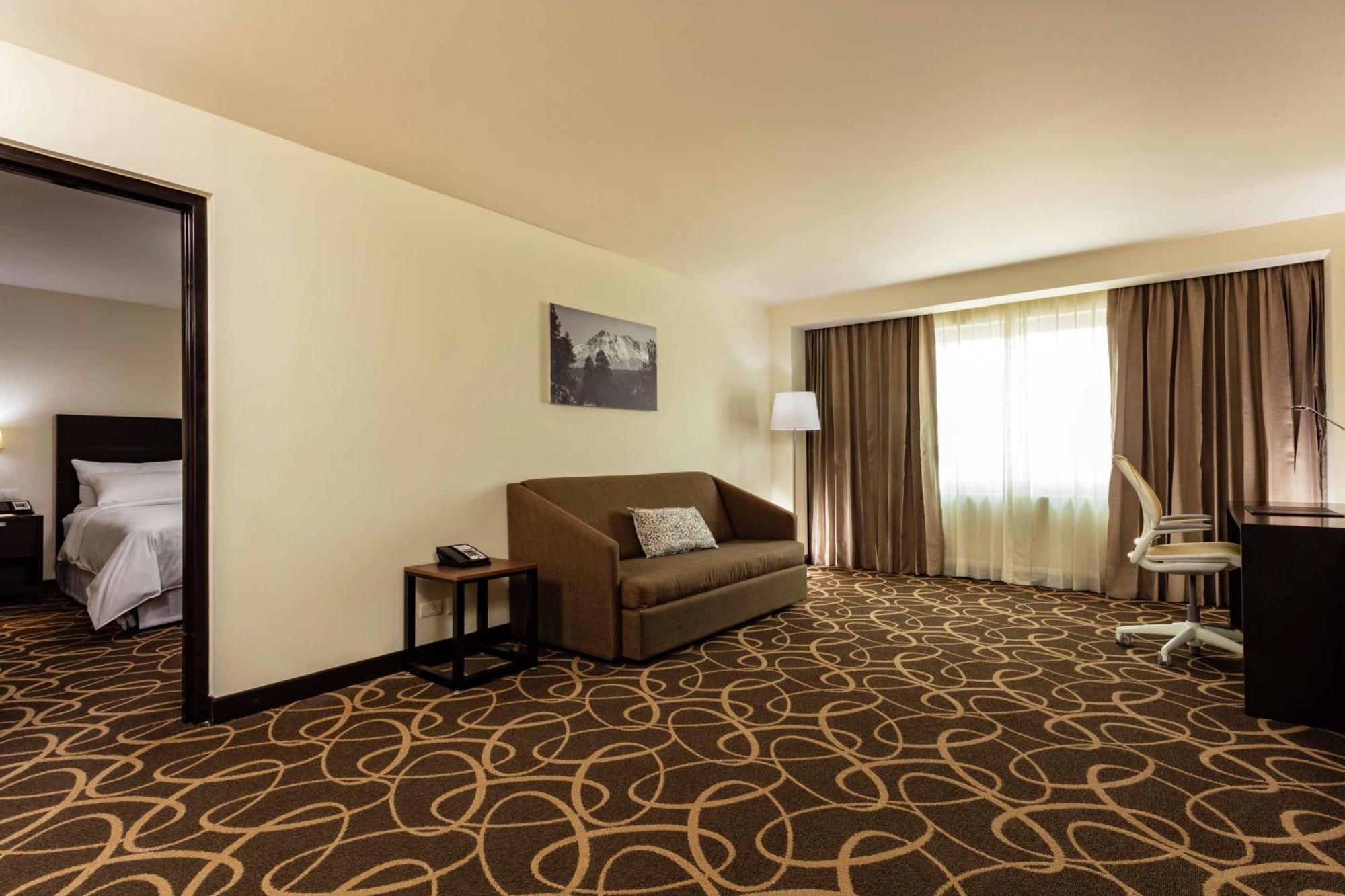 Готель Doubletree By Hilton Толука Екстер'єр фото