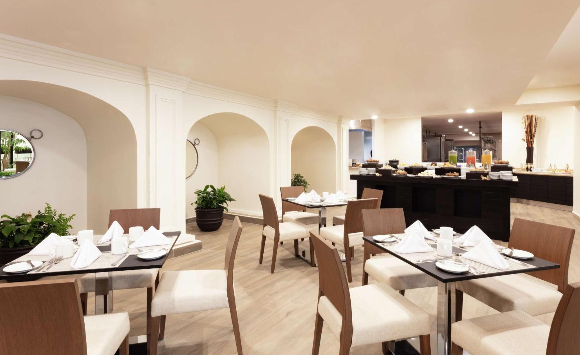 Готель Doubletree By Hilton Толука Екстер'єр фото
